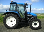 Трактор New Holland 